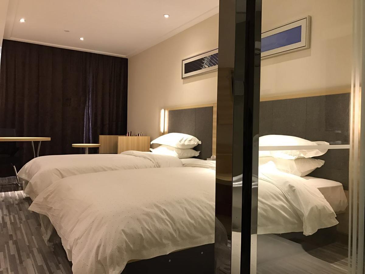 See U Select Hotel Wuhan Esterno foto
