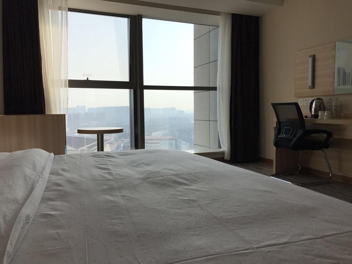 See U Select Hotel Wuhan Esterno foto