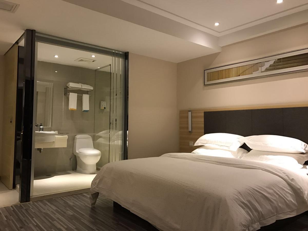 See U Select Hotel Wuhan Esterno foto
