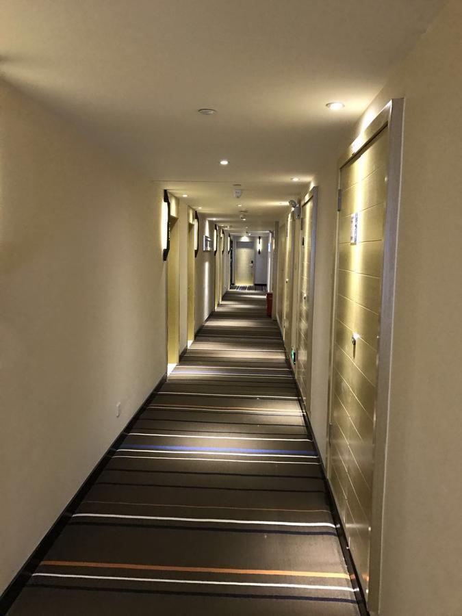 See U Select Hotel Wuhan Esterno foto