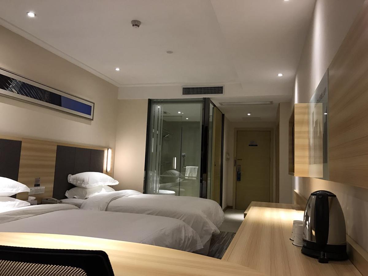 See U Select Hotel Wuhan Esterno foto