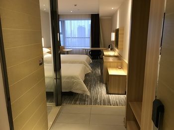 See U Select Hotel Wuhan Esterno foto